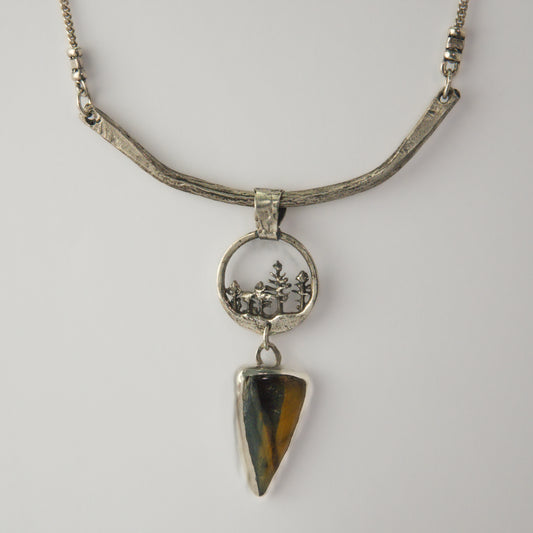 Golden Gaze Tiger Eye Necklace